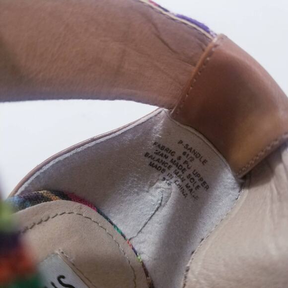 Steve Madden Multicolor Tribal Print Criss Cross Wedge Sandals - Picture 10 of 13